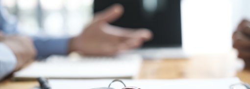© Business concept, car insurance, sell and buy car, car financing, car key for Vehicle Sales Agreement – ijeab Schadensfreiheitklasse übertragen (Kfz-Versicherung)