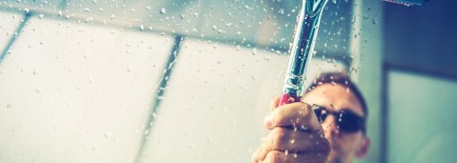 © Car Window Cleaning - duallogic Vignetten und andere Aufkleber vom Auto entfernen