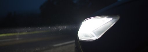 © Clean Bright Car Headlights - duallogic Wann das Benutzen der Lichthupe erlaubt ist