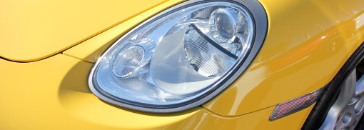 © Gelber Autoscheinwerfer - Porsche Boxter S - twenty20photos Geht Porsche an die Börse?