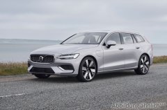 Volvo V60 B4 DCT Essential 7-Gang
