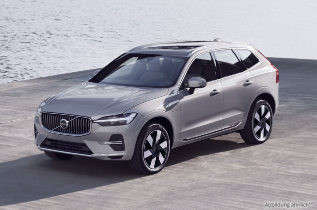 Volvo XC60 B5 AWD Plus Black Edition Auto 8-Gang